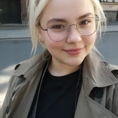 Кристина здесь